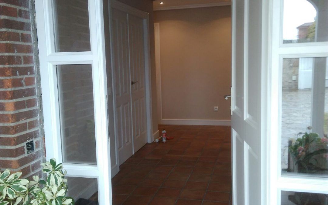 Rehabilitación e instalación de ventanas y puertas de madera en Chalets en Pozuelo