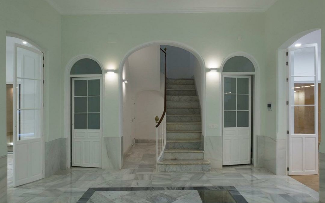 Rehabilitación e instalación de ventanas y puertas de madera en Oporto (Portugal)