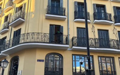 Fabricación e instalación de ventanas y mallorquinas en el centro de Madrid.